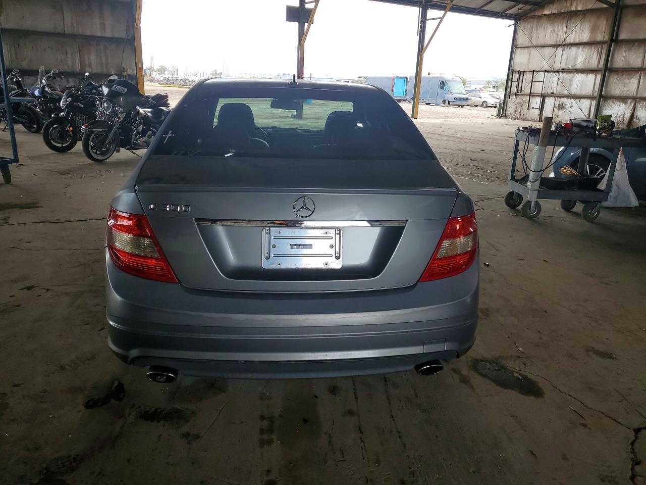 2011 MERCEDES-BENZ C-CLASS