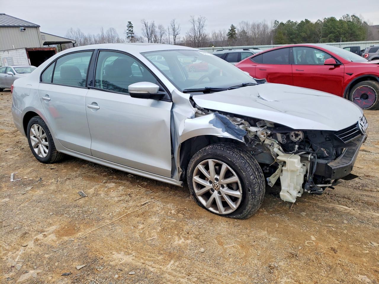 2012 VOLKSWAGEN JETTA