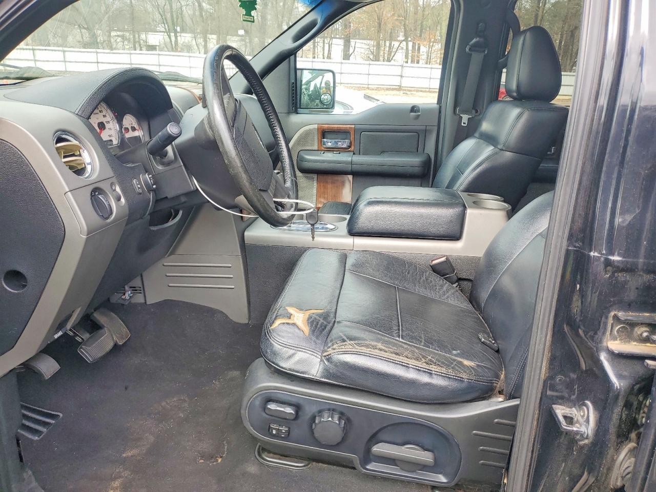2004 FORD F-150