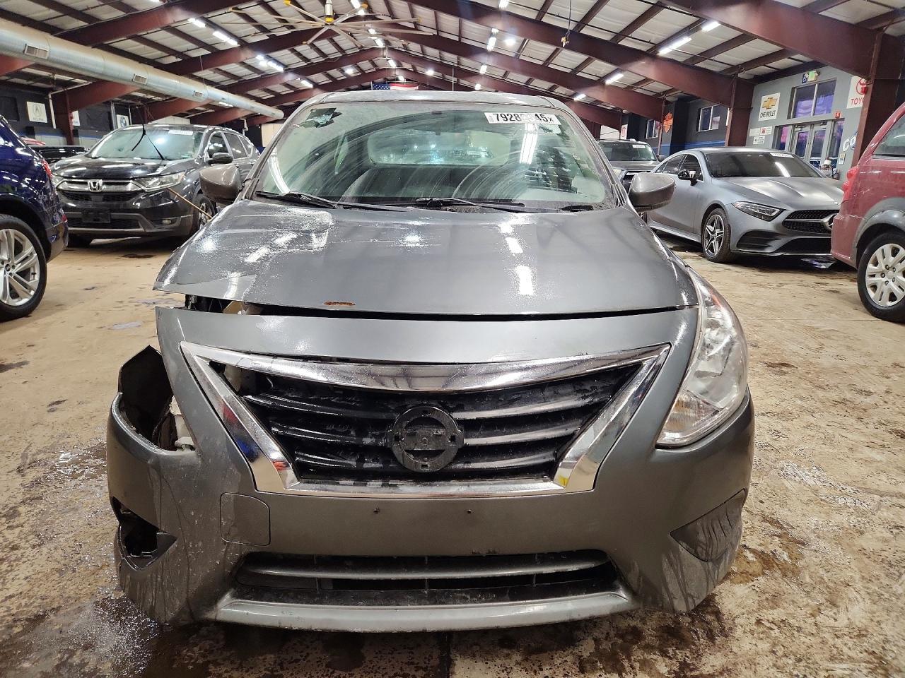 2018 NISSAN VERSA