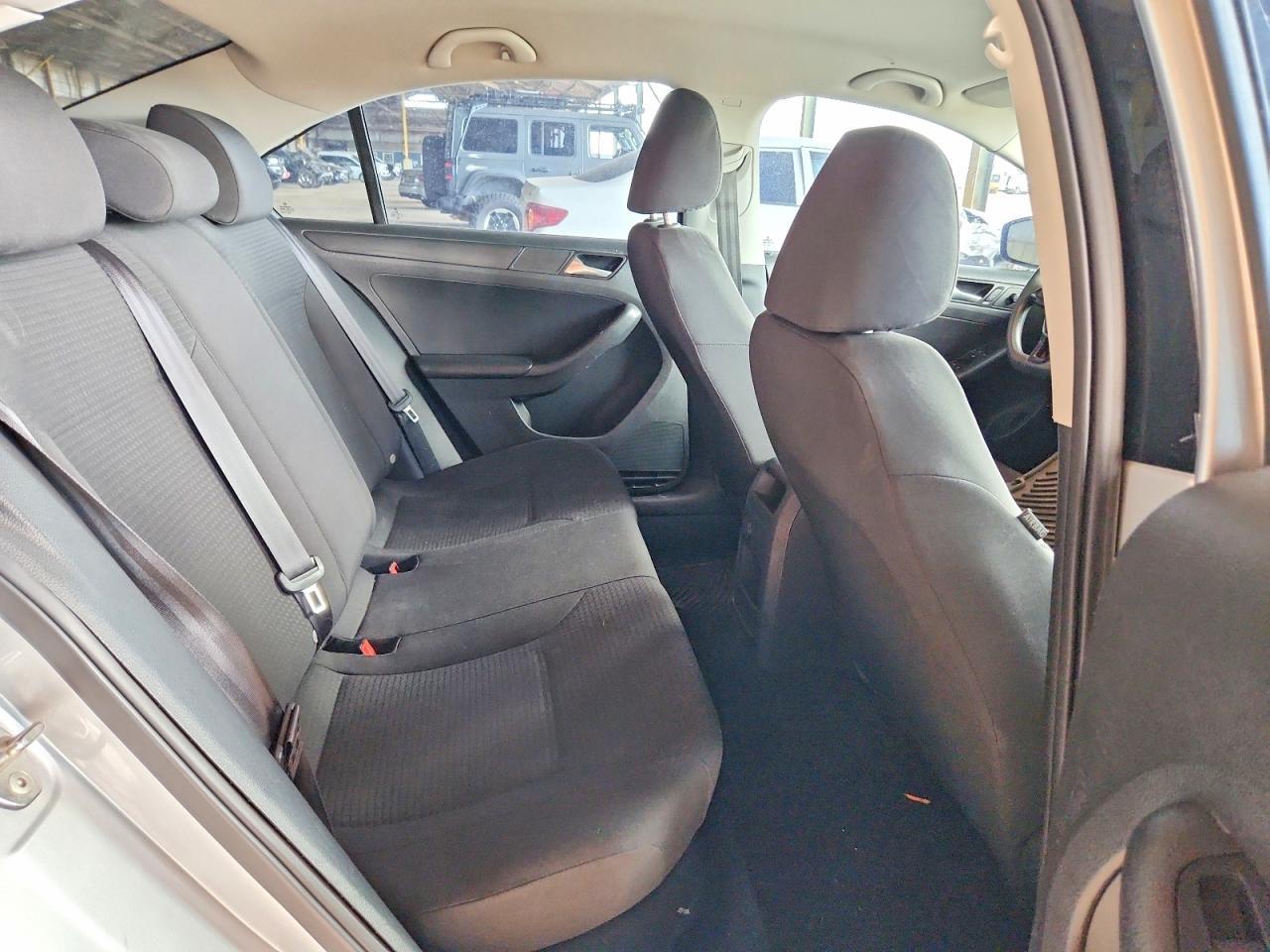 2016 VOLKSWAGEN JETTA