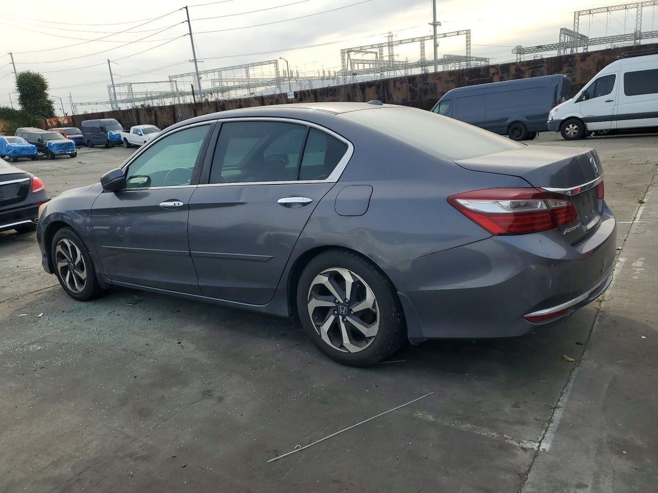 2016 HONDA ACCORD
