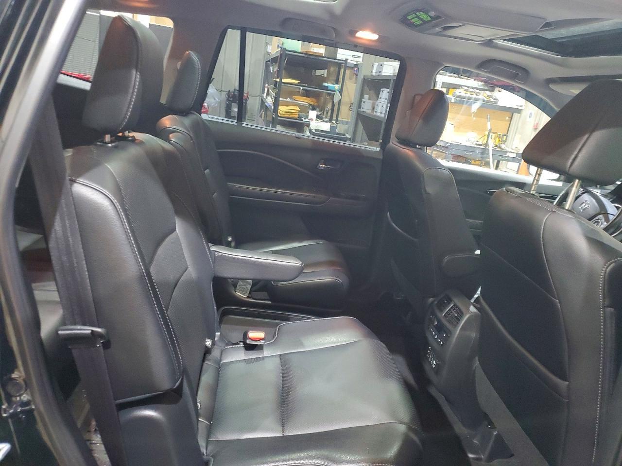 2017 HONDA PILOT