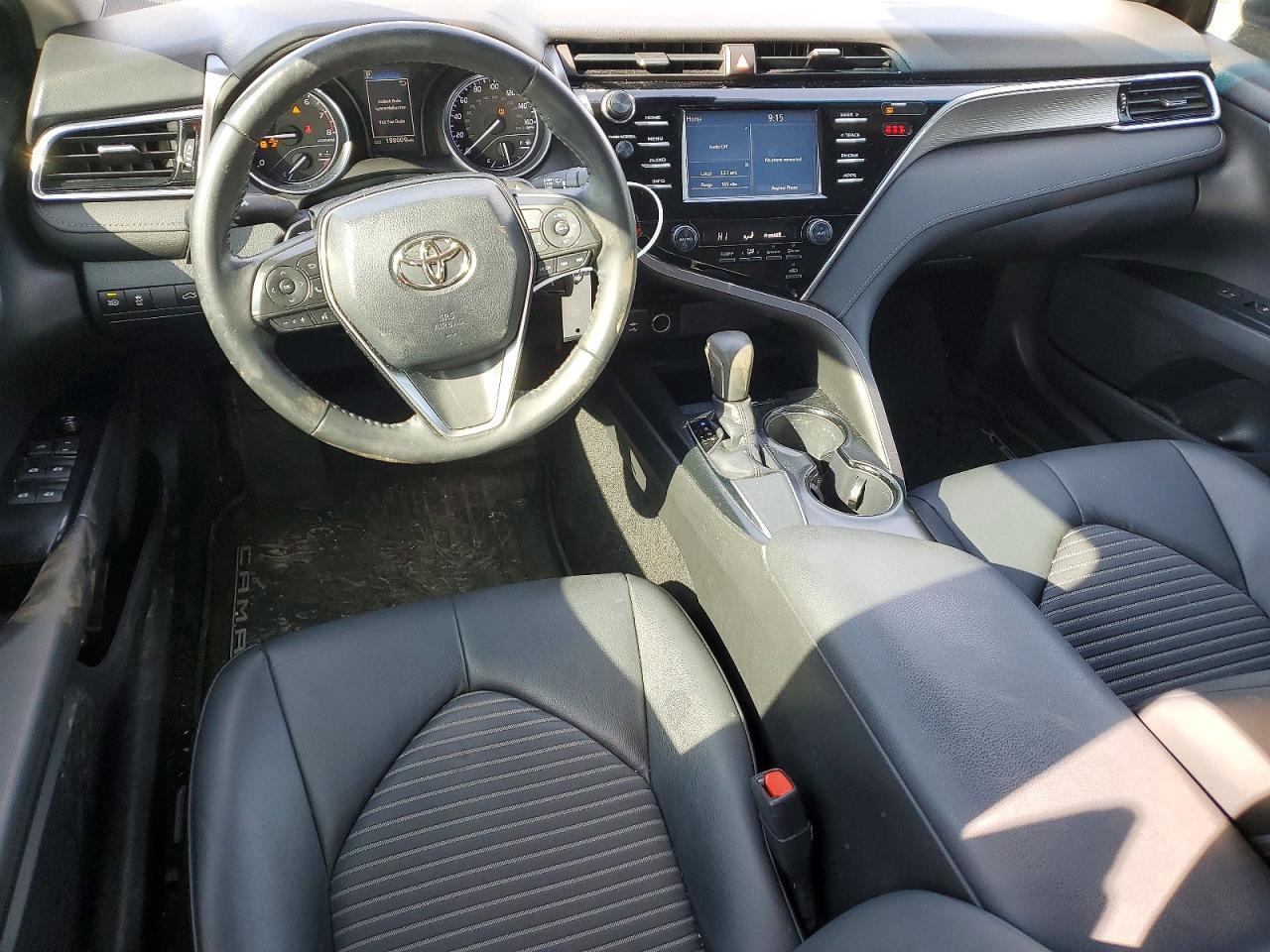 2018 TOYOTA CAMRY