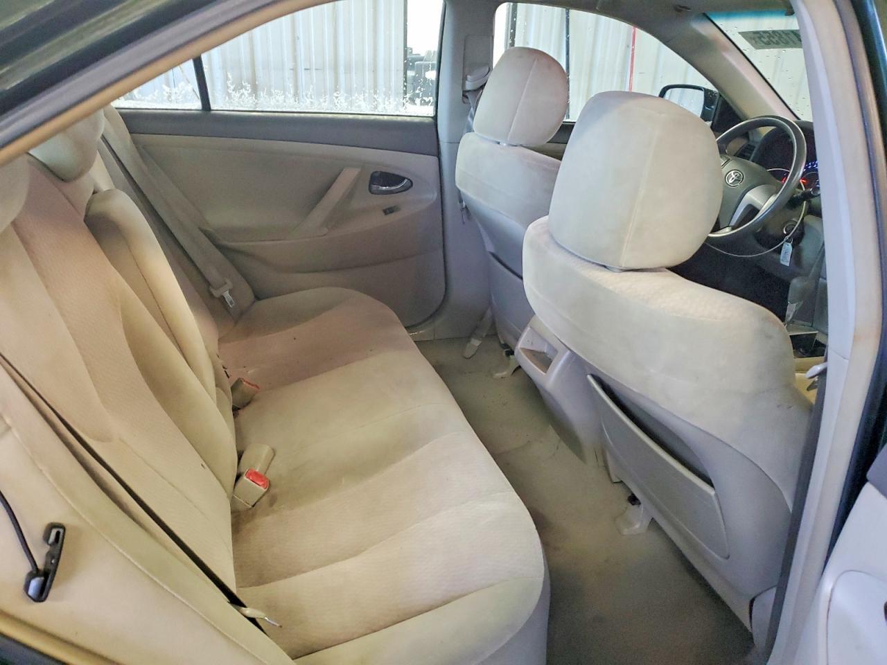 2011 TOYOTA CAMRY