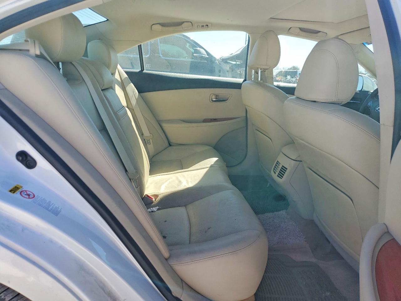 2011 LEXUS ES 350