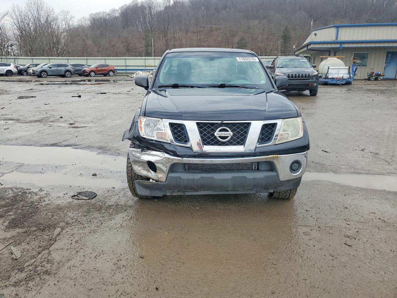 2011 NISSAN Frontier
