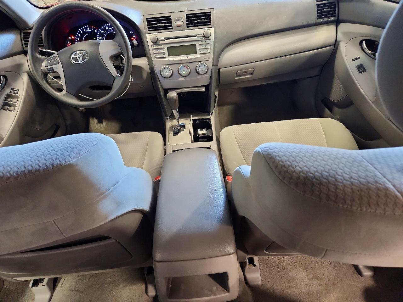 2011 TOYOTA CAMRY