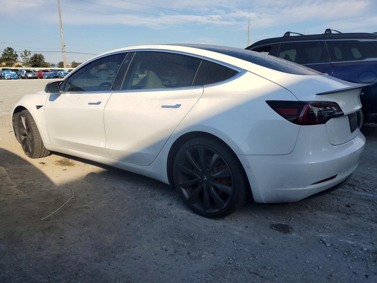 2020 TESLA MODEL 3