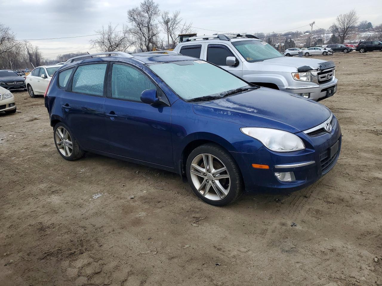2012 HYUNDAI ELANTRA
