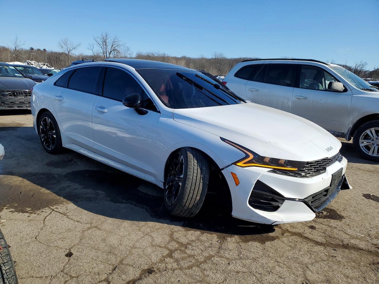 2022 KIA K5