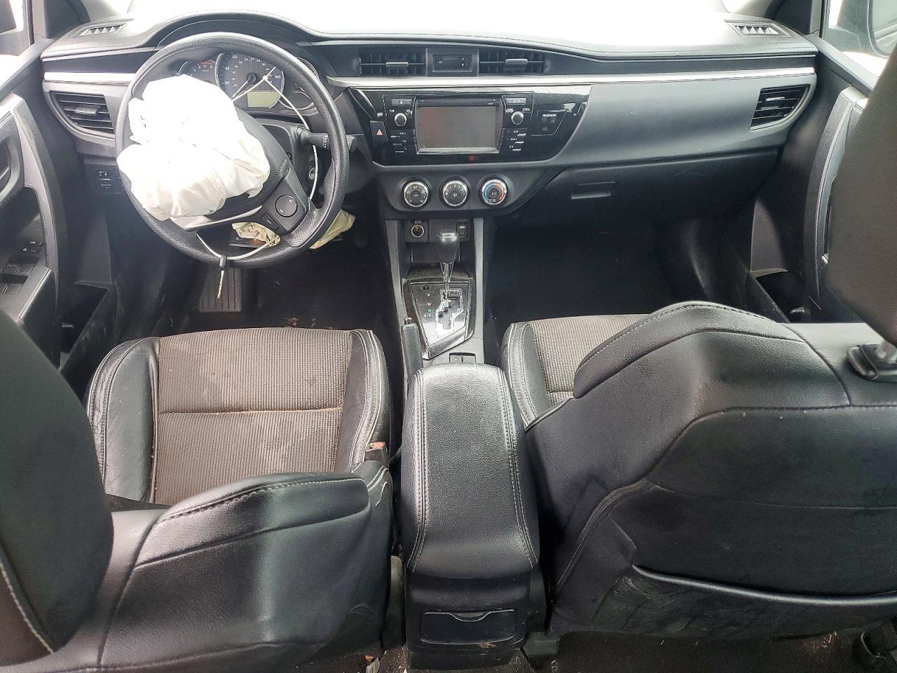 2015 TOYOTA COROLLA