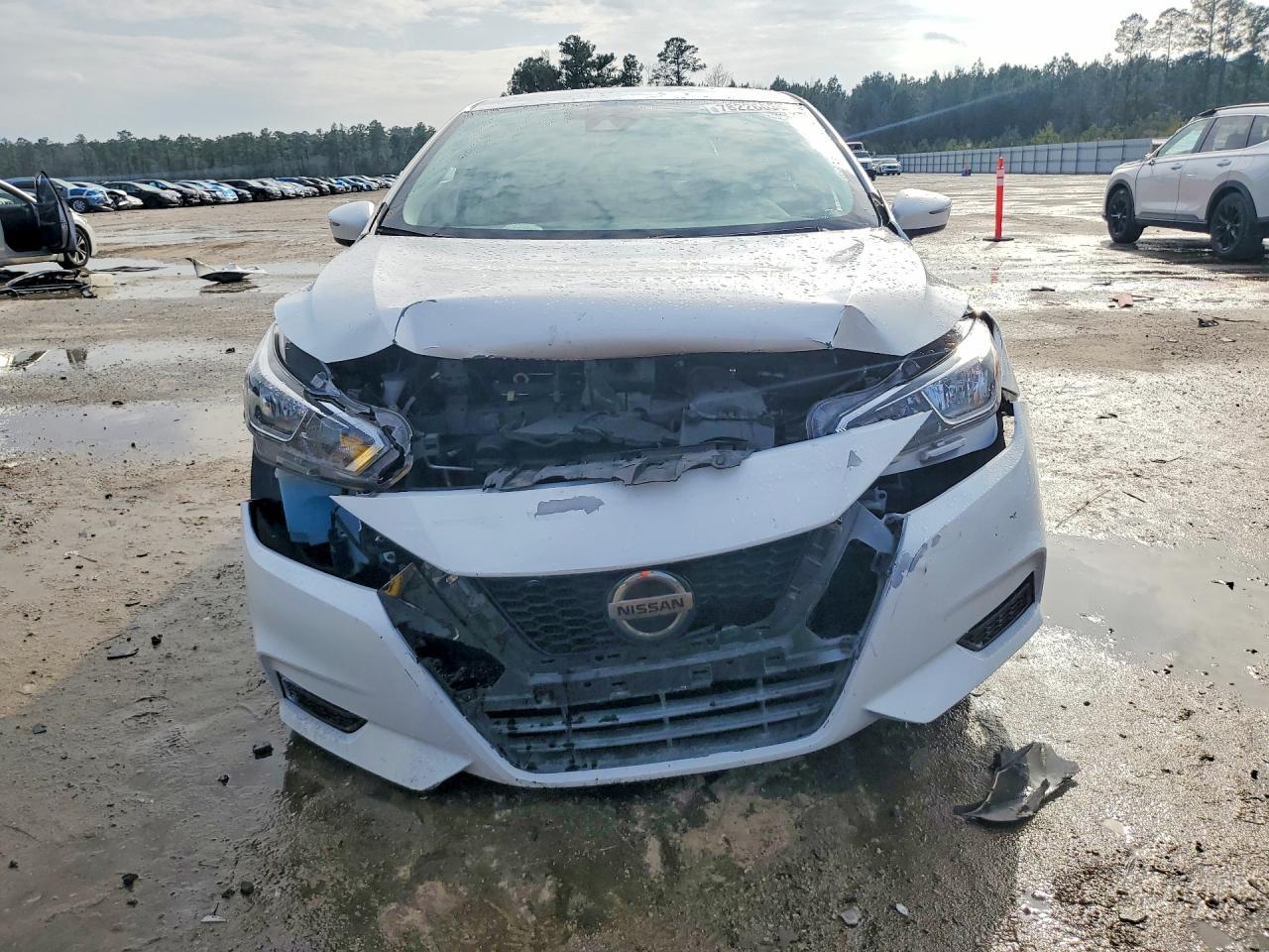2020 NISSAN VERSA