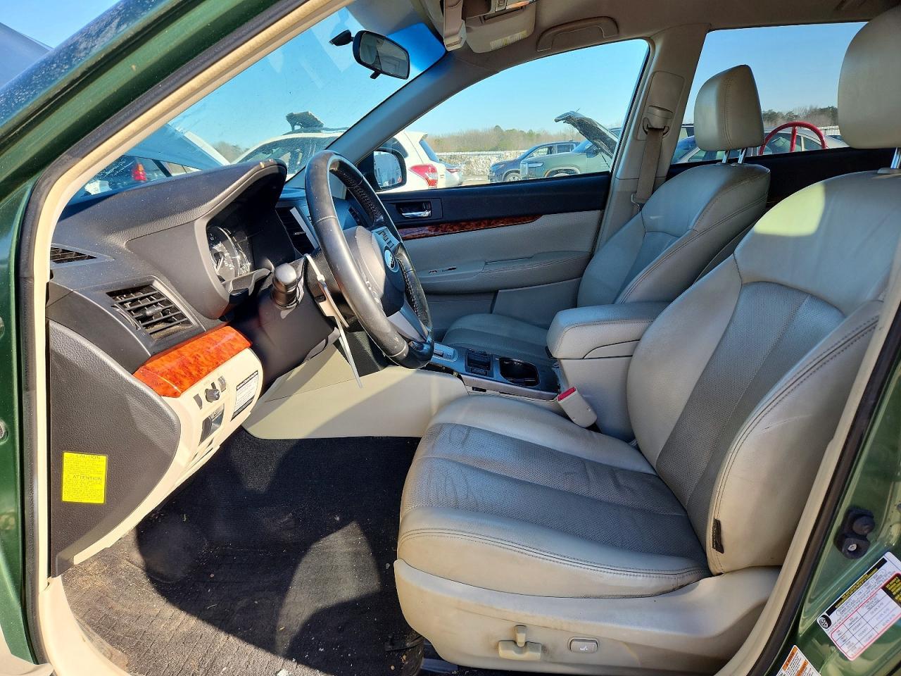 2010 SUBARU Outback