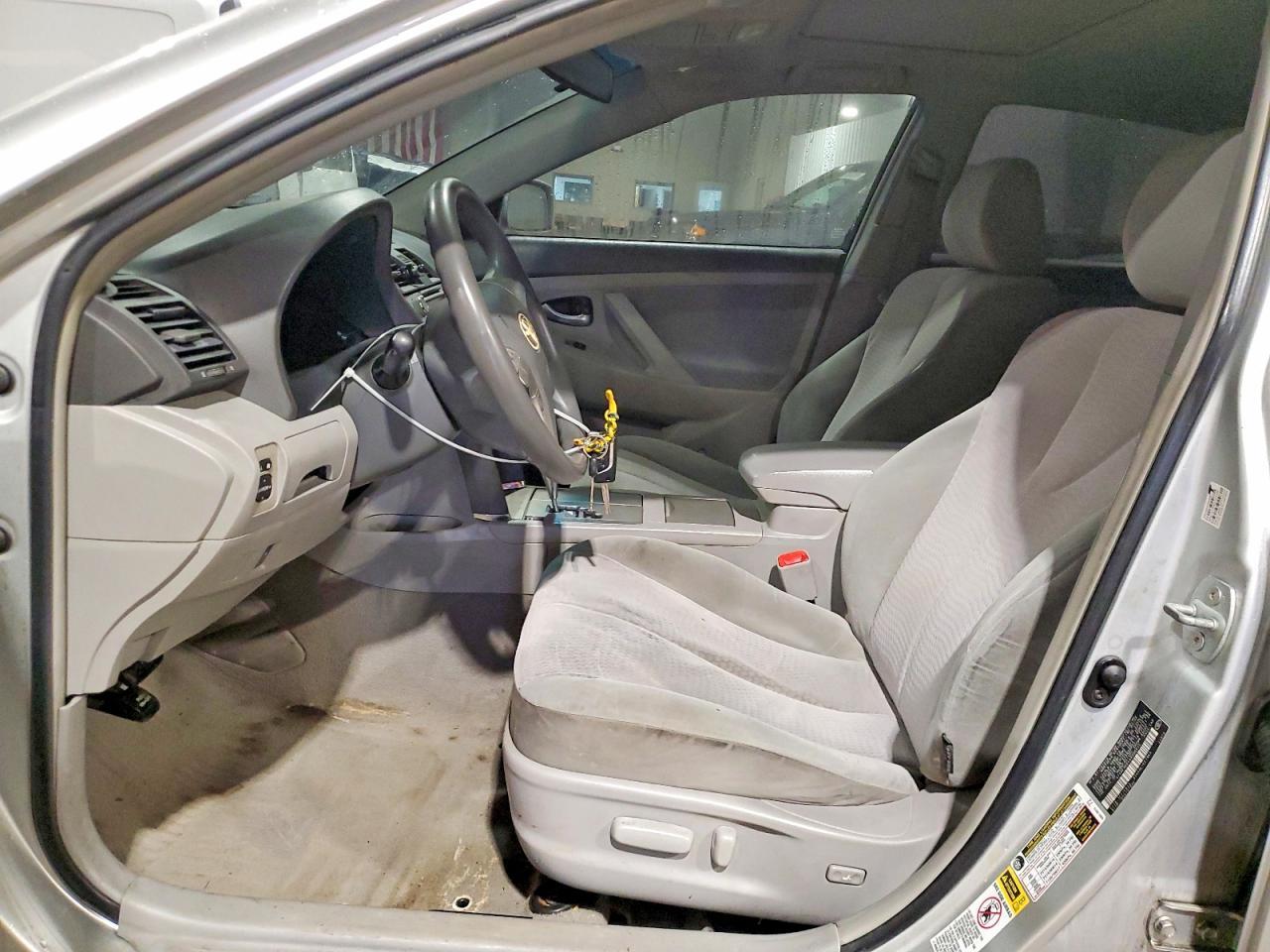 2010 TOYOTA CAMRY
