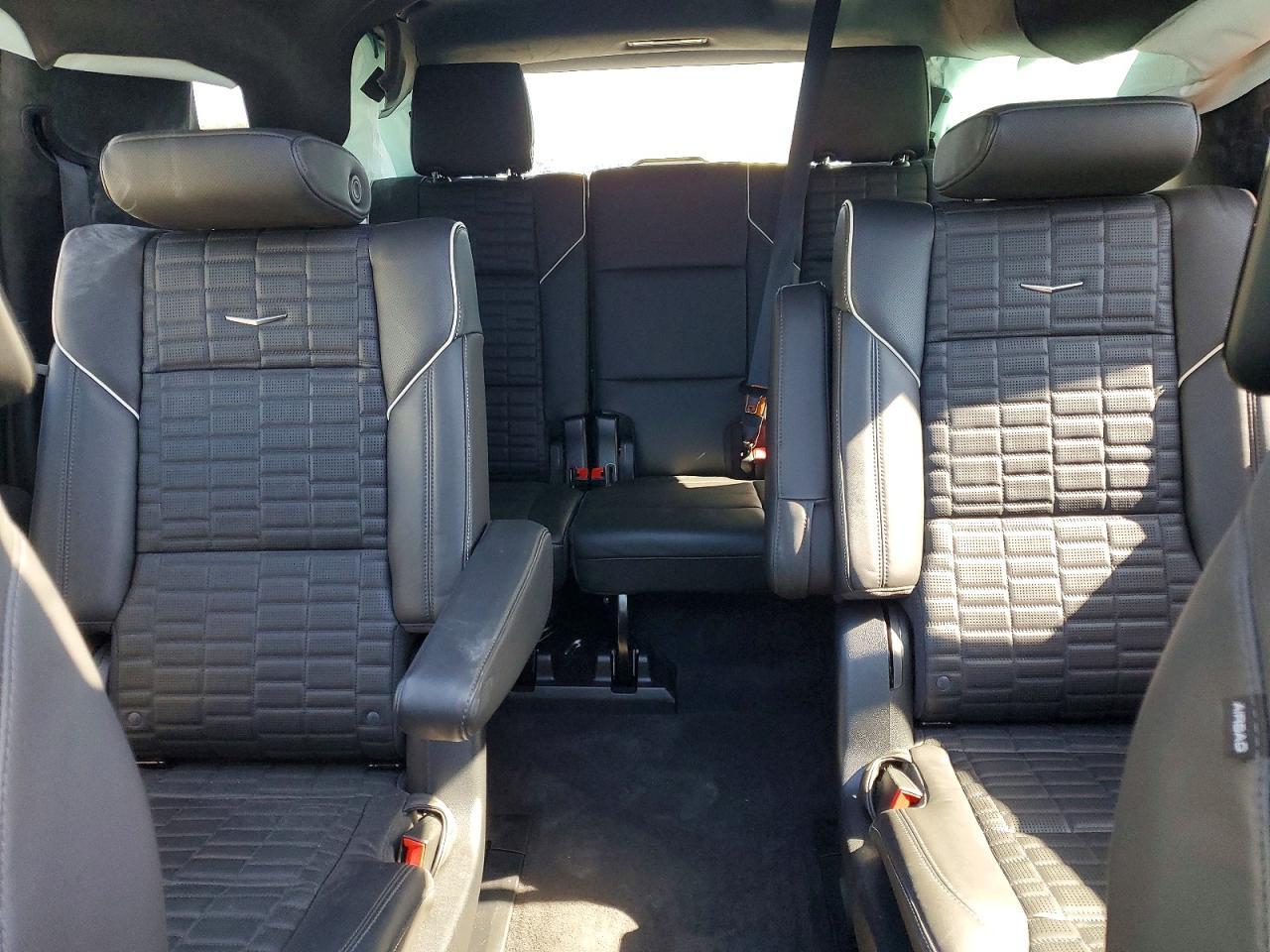 2023 CADILLAC Escalade ESV