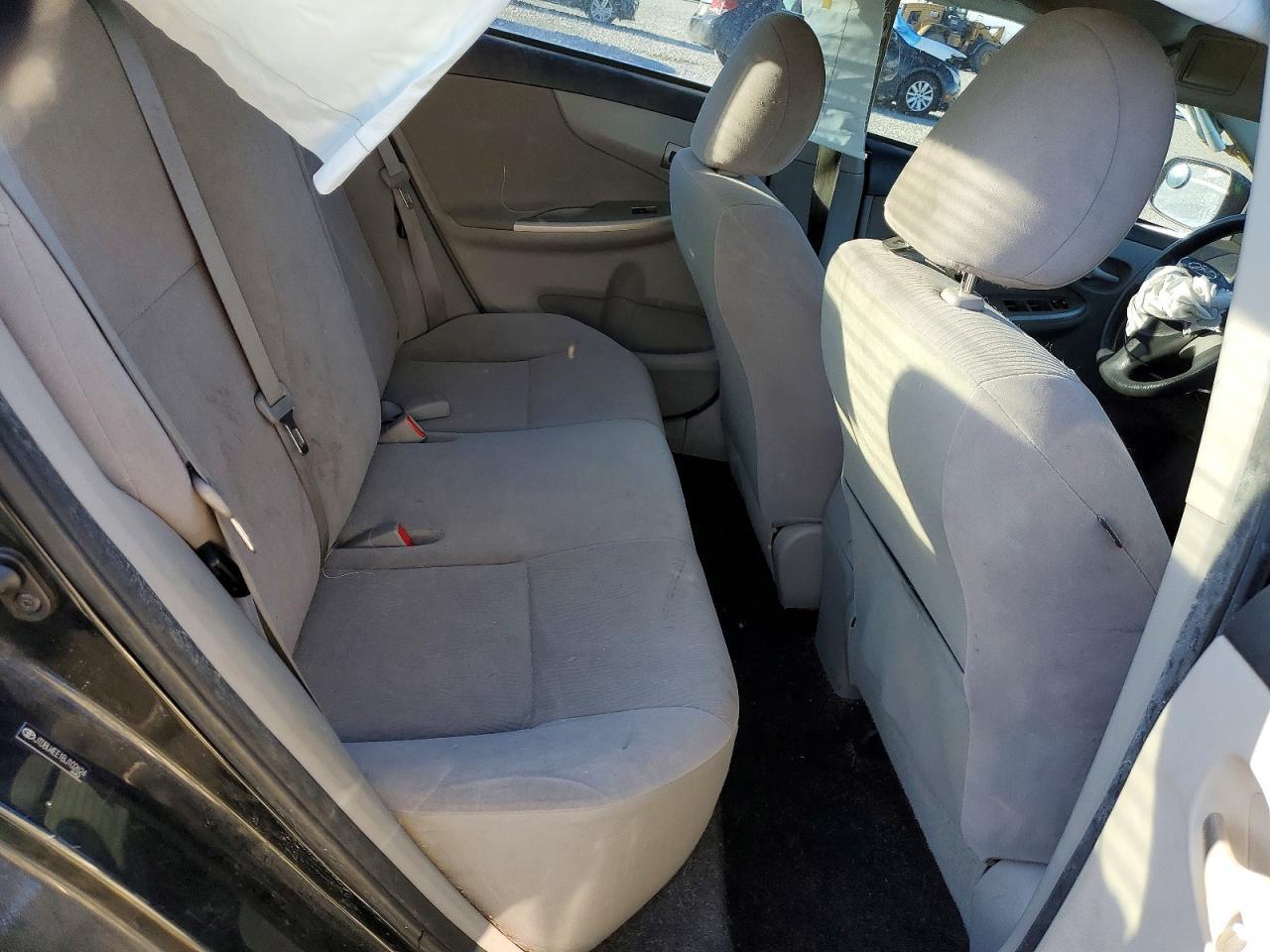 2011 TOYOTA COROLLA