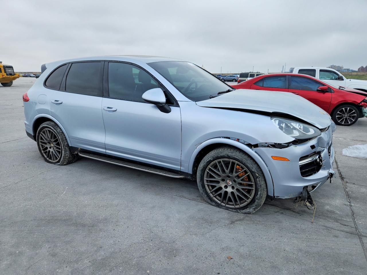 2017 PORSCHE CAYENNE