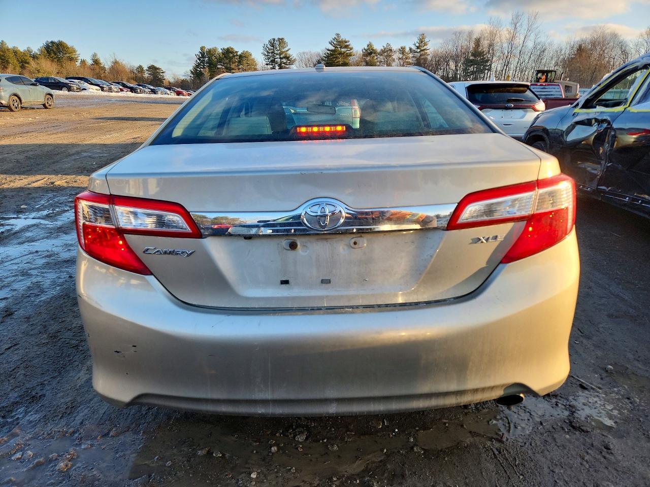 2014 TOYOTA CAMRY
