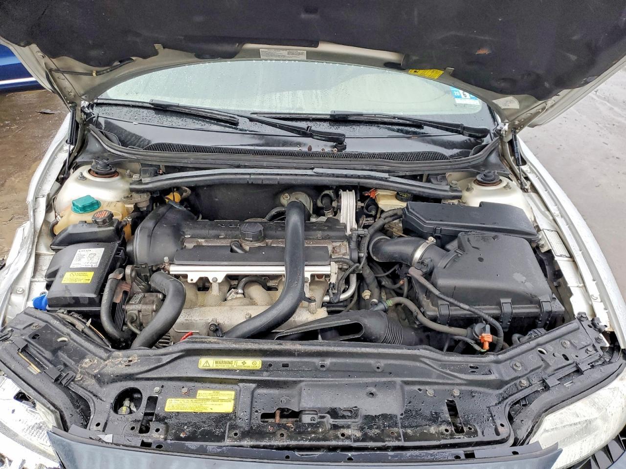 2005 VOLVO XC70