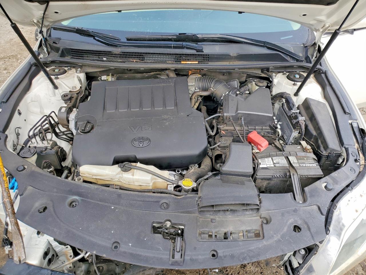 2013 TOYOTA Avalon