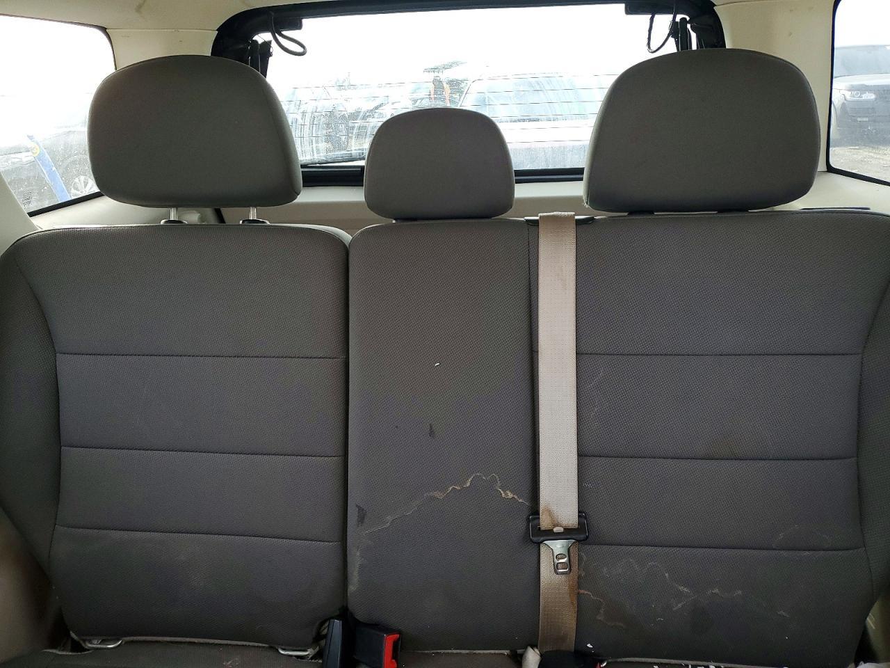 2010 FORD ESCAPE