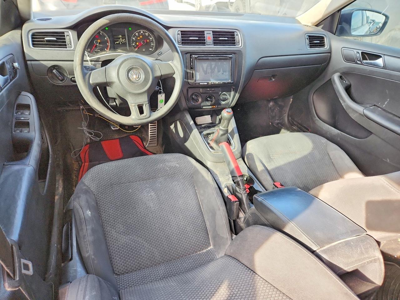 2013 VOLKSWAGEN JETTA