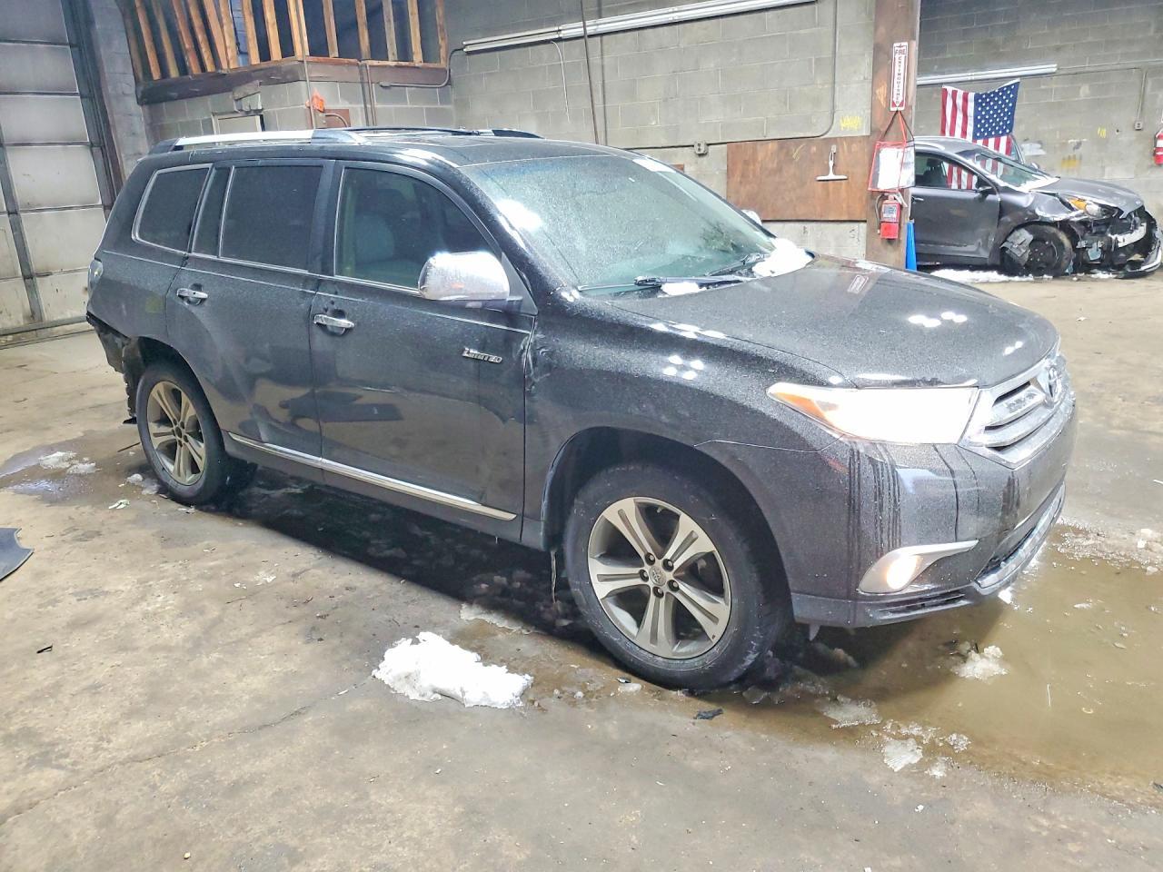 2012 TOYOTA HIGHLANDER