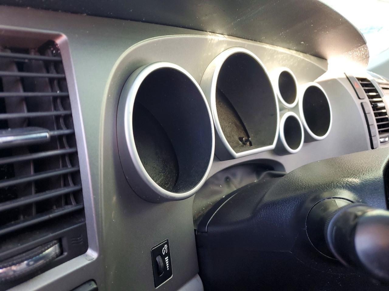 2015 TOYOTA Sequoia