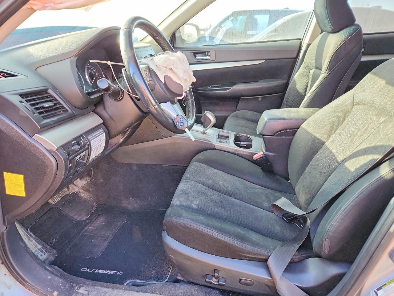 2010 SUBARU Outback