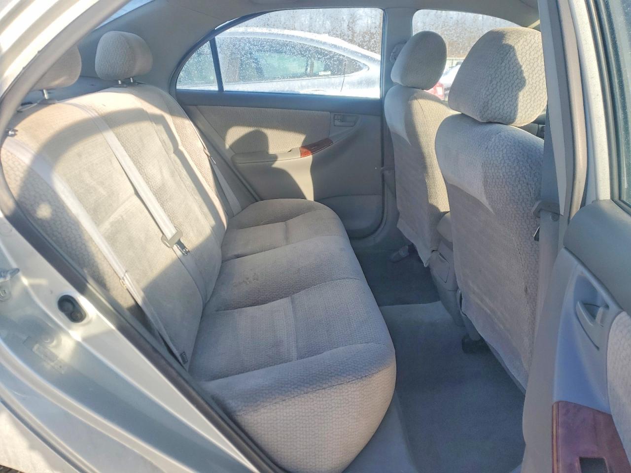 2004 TOYOTA COROLLA