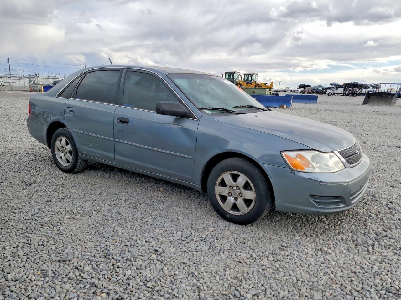 2002 TOYOTA Avalon
