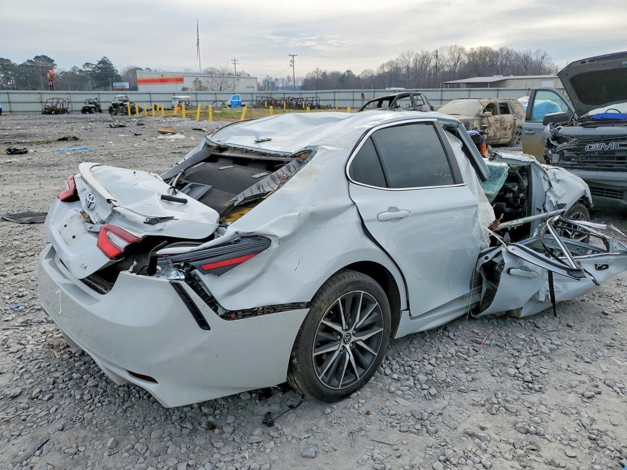2022 TOYOTA CAMRY