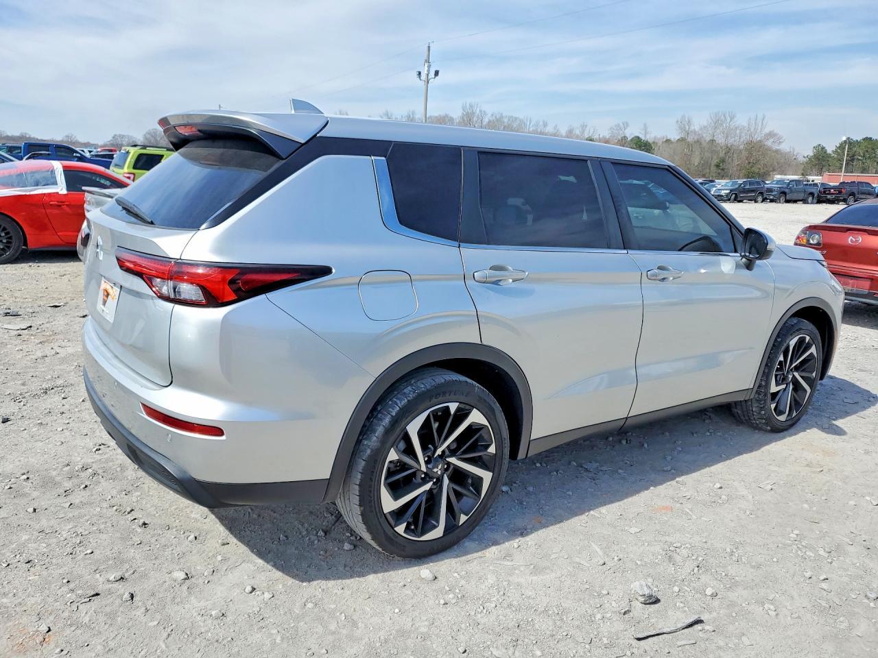 2022 MITSUBISHI outlander