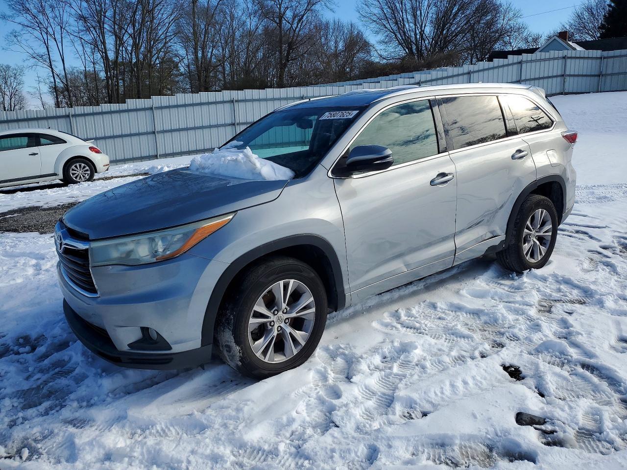 2015 TOYOTA HIGHLANDER