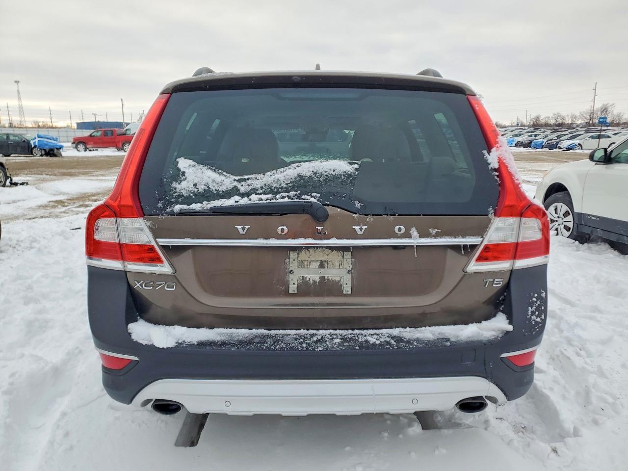 2015 VOLVO XC70