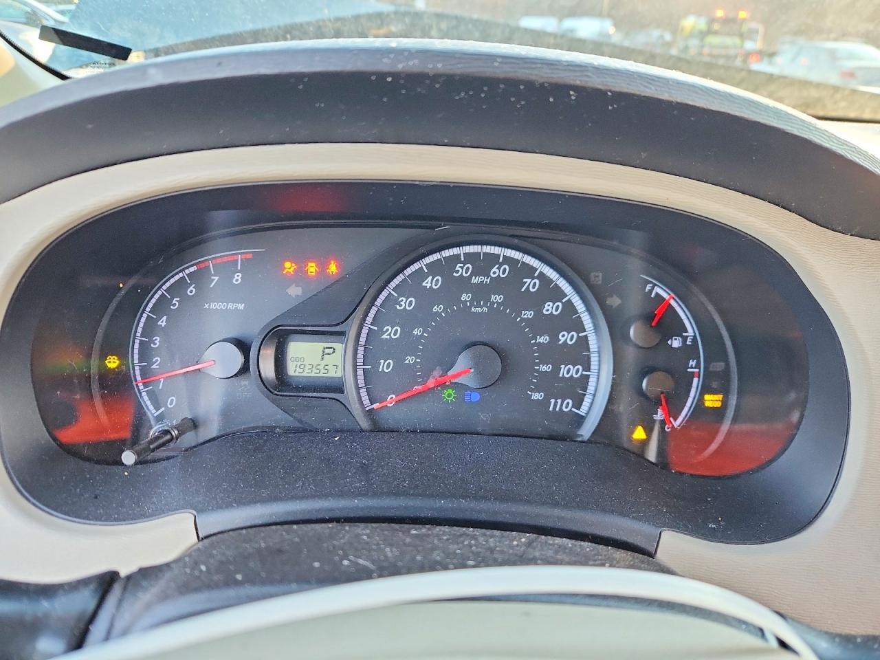 2012 TOYOTA SIENNA