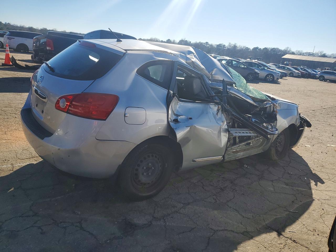 2014 NISSAN ROGUE
