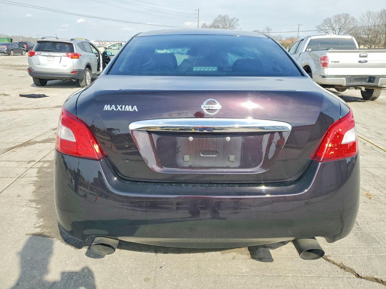 2010 NISSAN Maxima