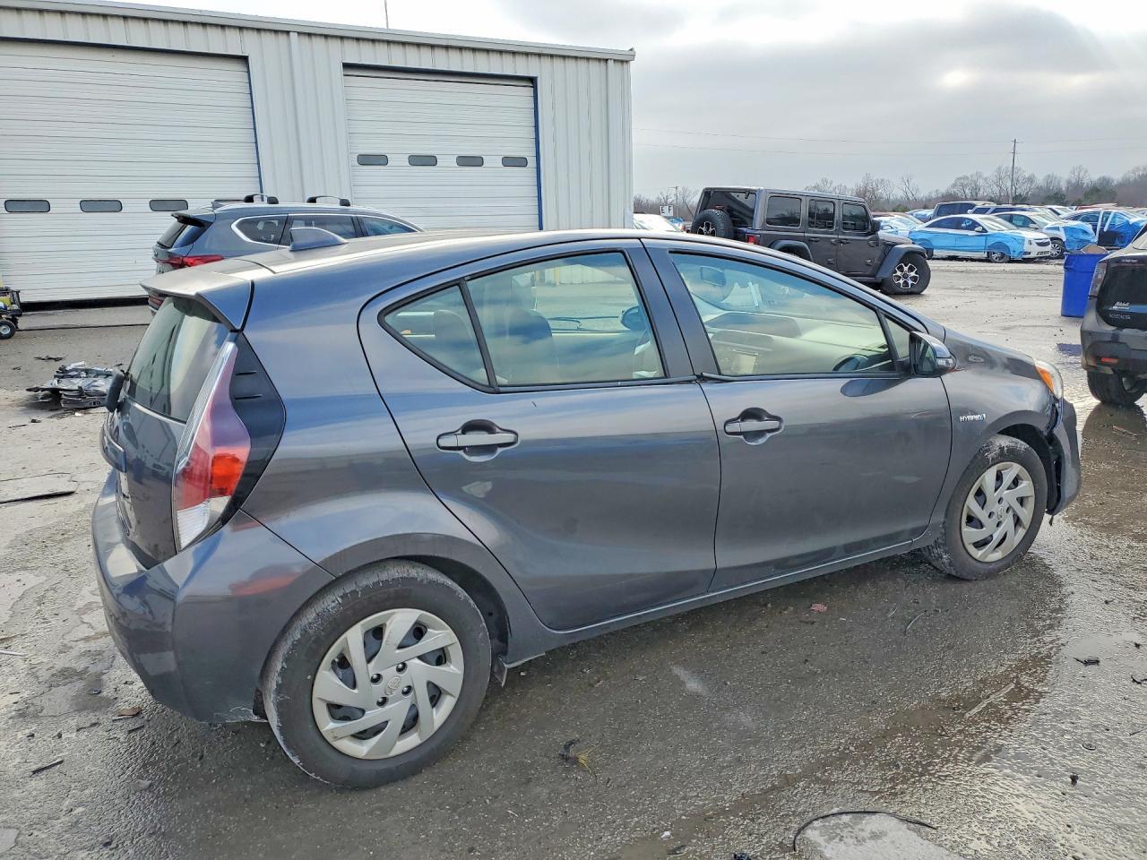 2015 TOYOTA Prius c