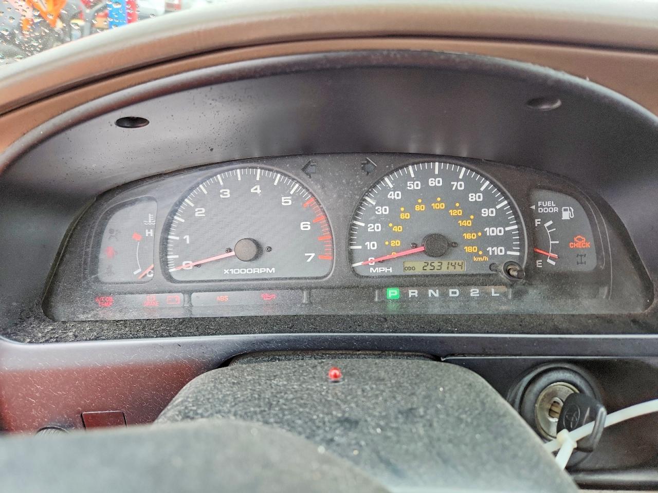 2000 TOYOTA 4Runner