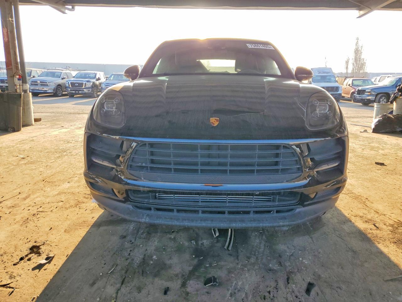 2019 PORSCHE Macan