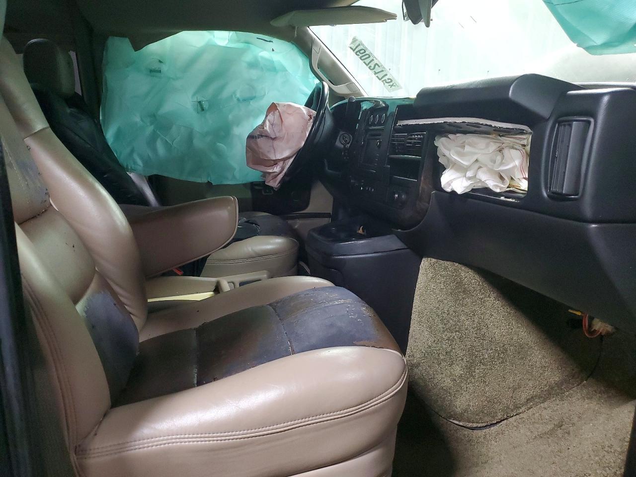 2016 CHEVROLET EXPRESS 2500