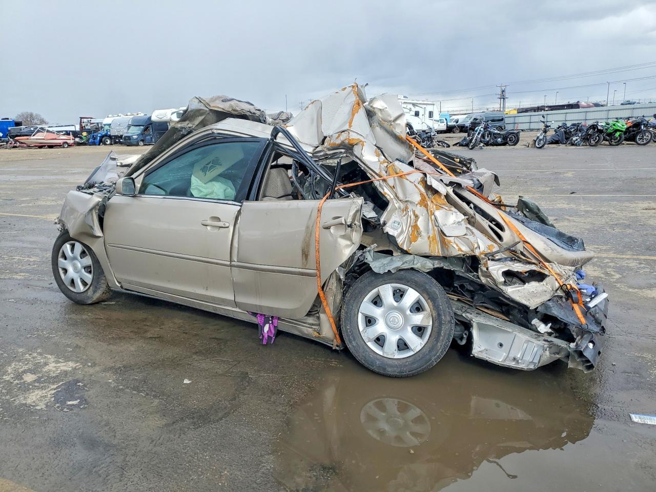 2004 TOYOTA CAMRY