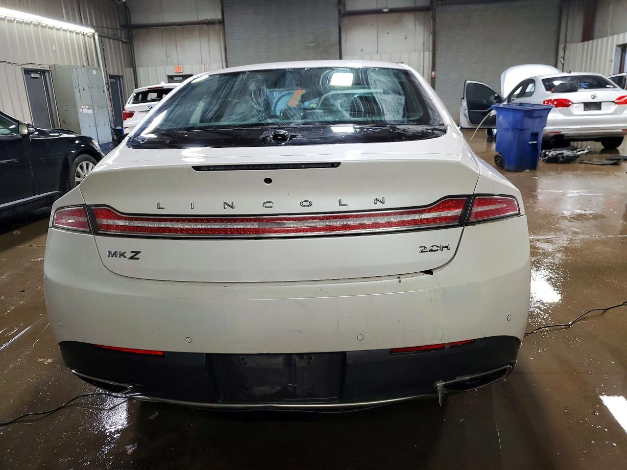 2017 LINCOLN MKZ