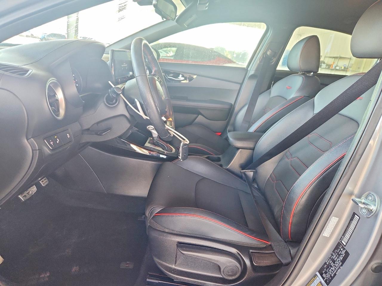 2023 KIA FORTE