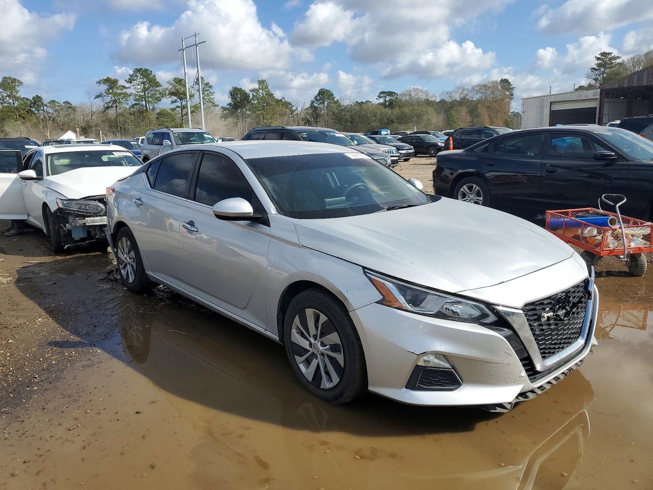 2019 NISSAN ALTIMA