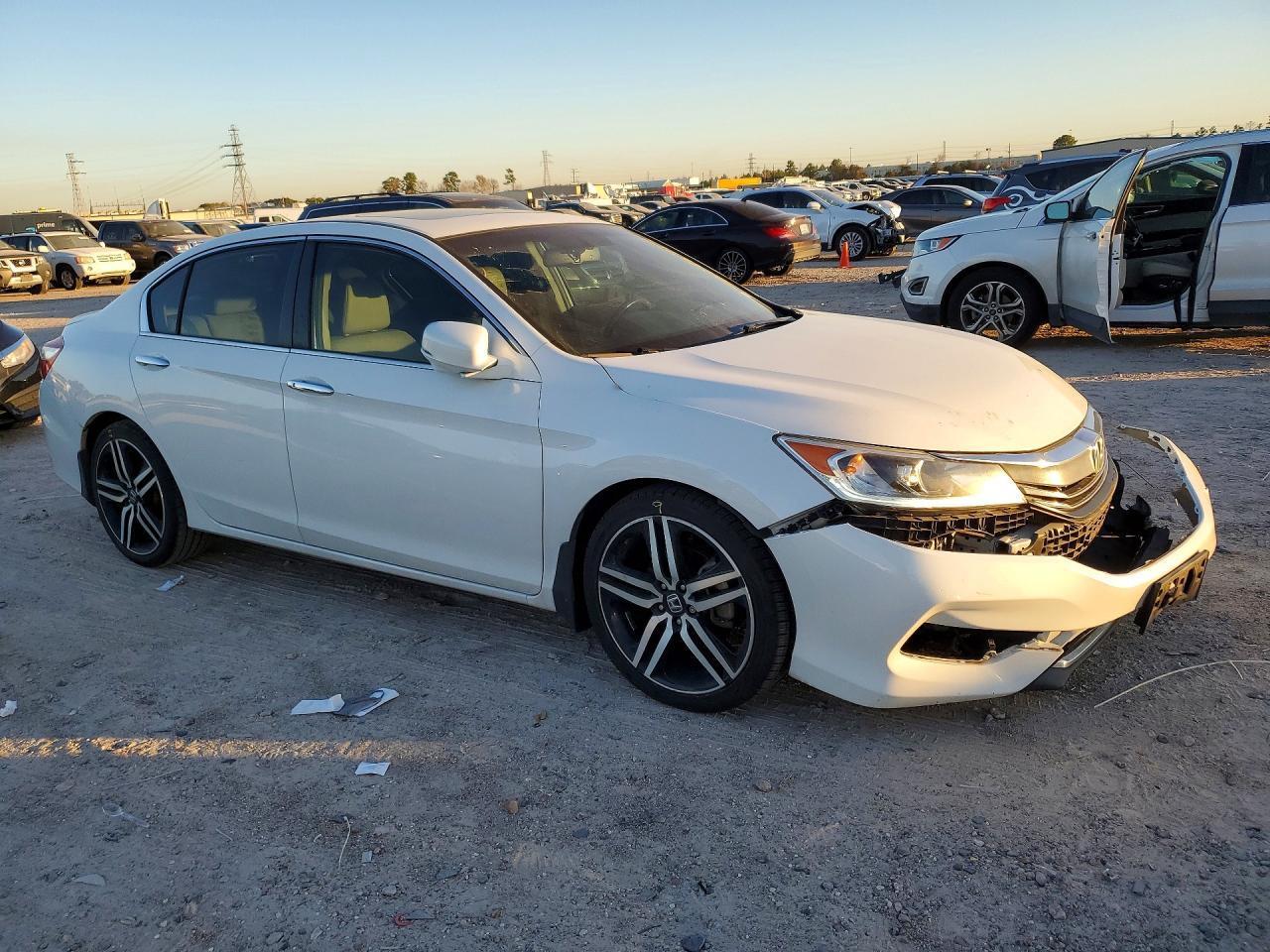 2016 HONDA ACCORD