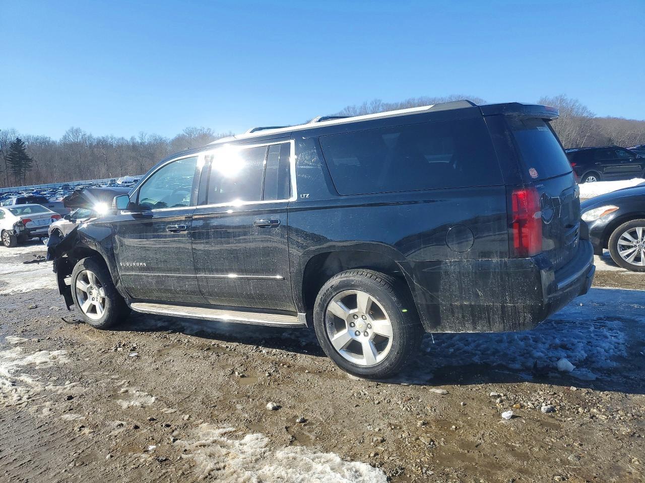 2015 CHEVROLET Suburban