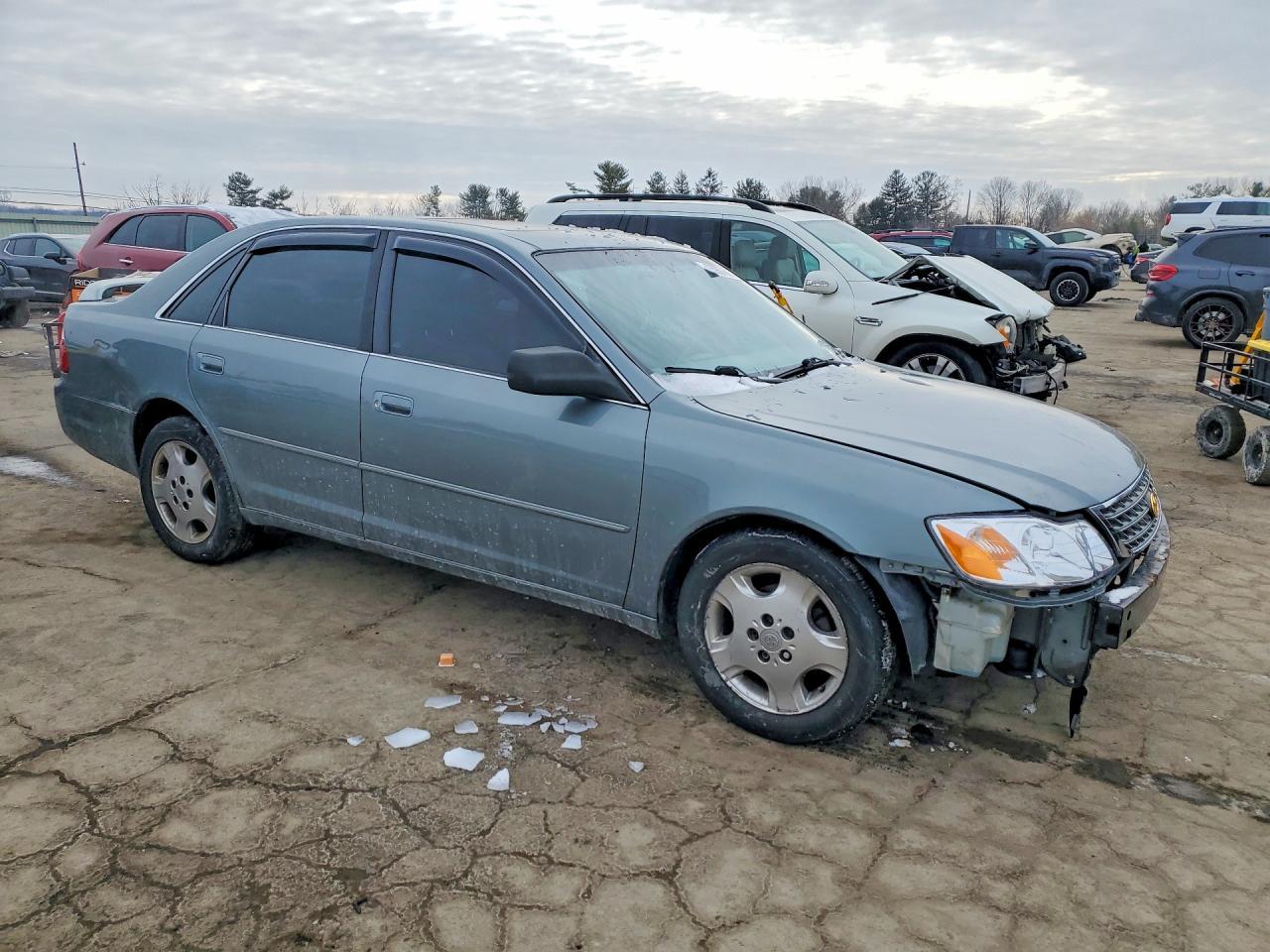 2003 TOYOTA Avalon